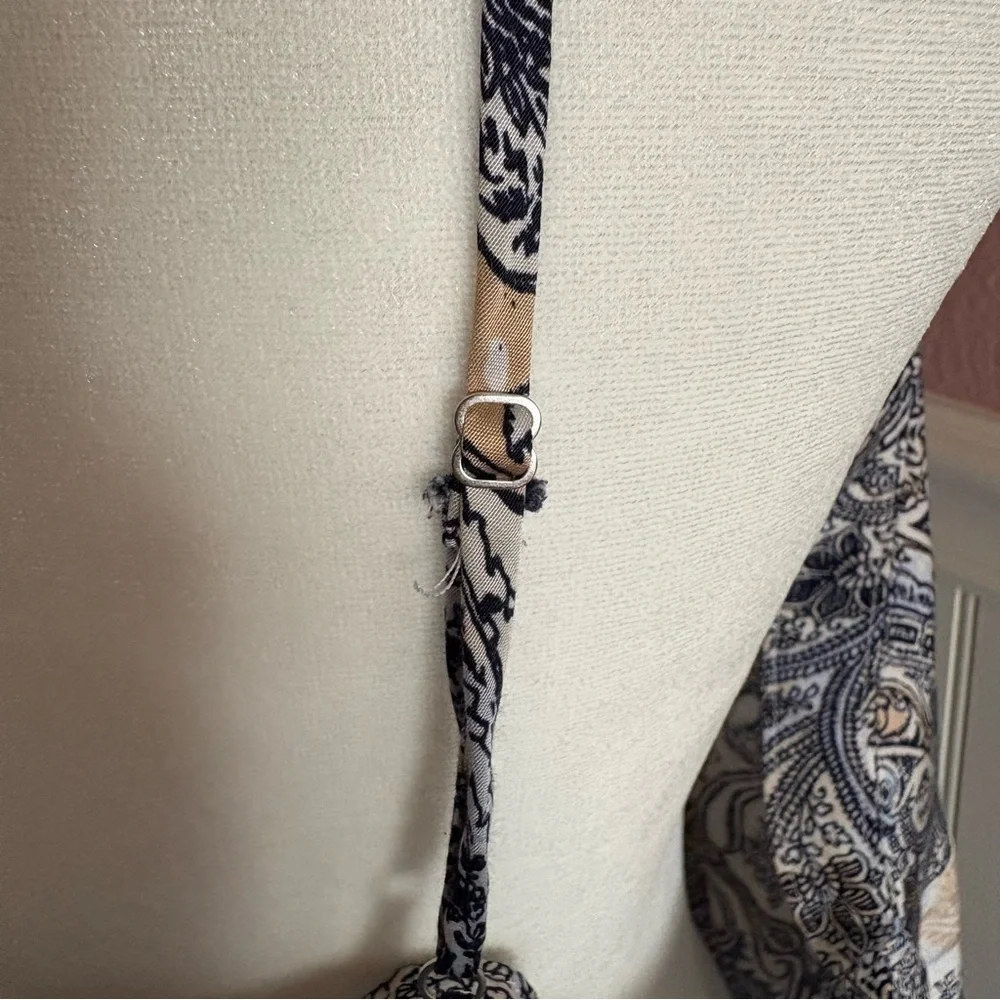 Lane Bryant Adjustable Viscose Blue and Cream Paisley Tank Top size 18 - Picture 5 of 8